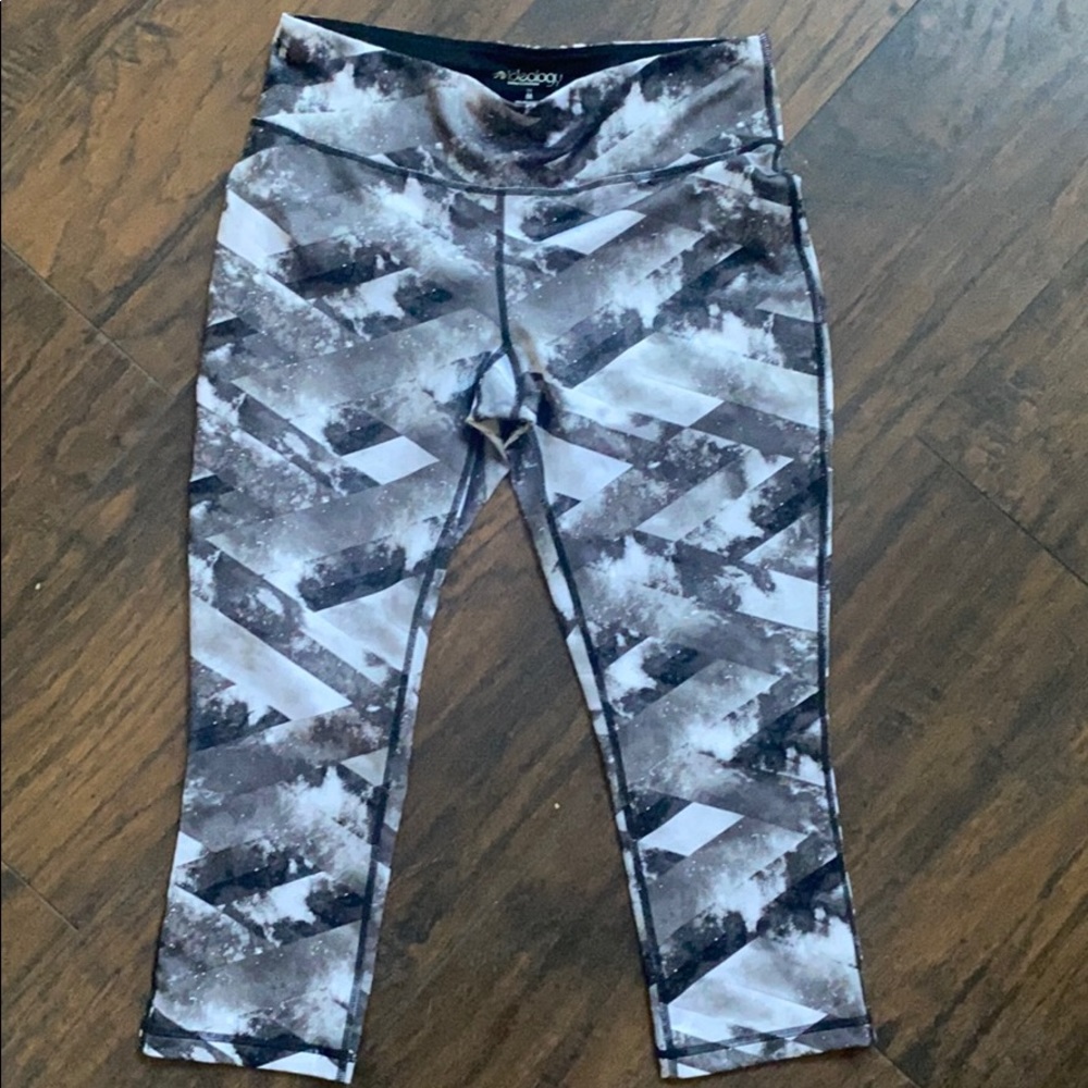 Ideology cropped leggings, size medium